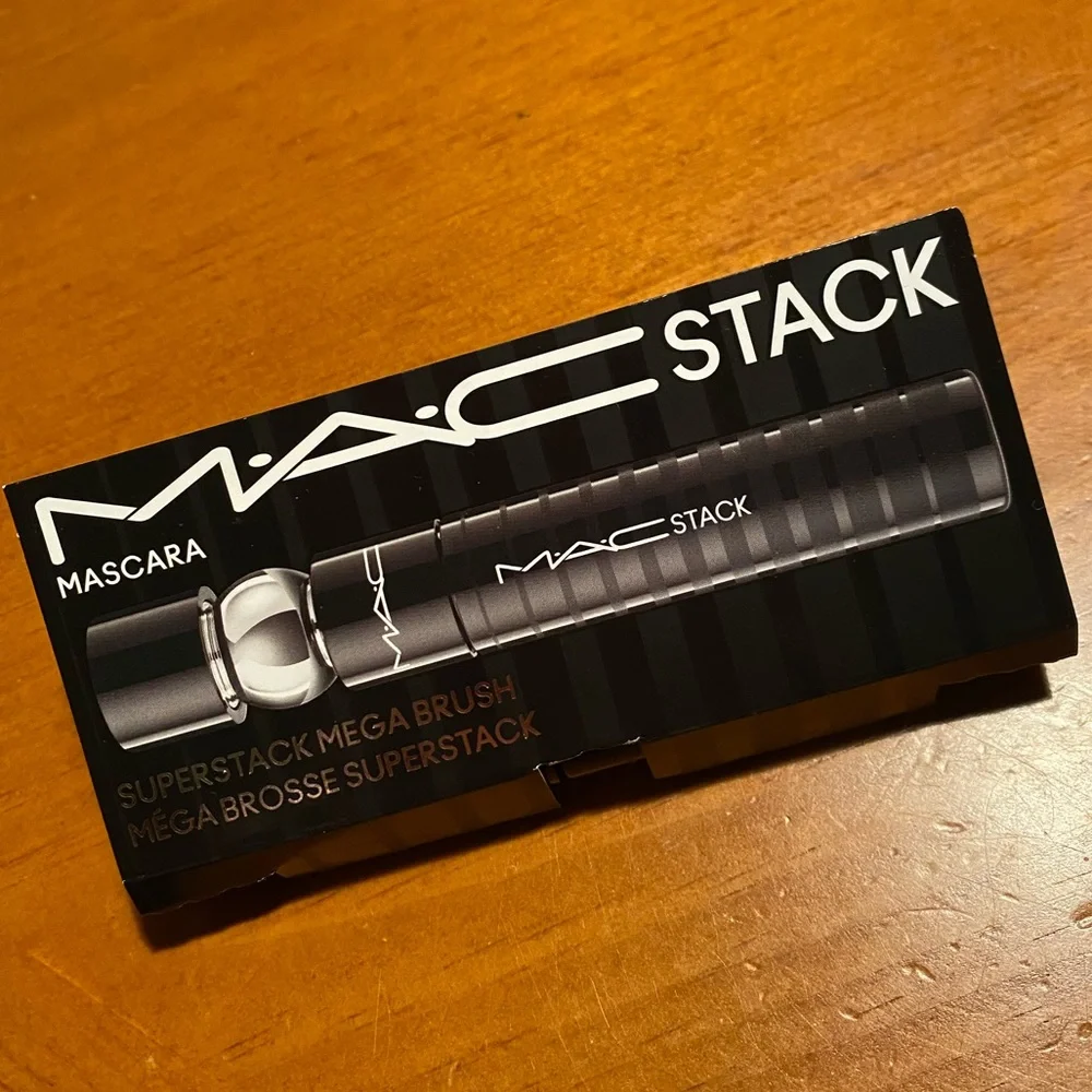 MAC Stack Mascara